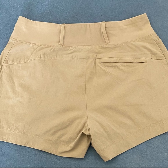 Athleta Trekkie North Short -woman’s Size12 - Picture 2 of 13